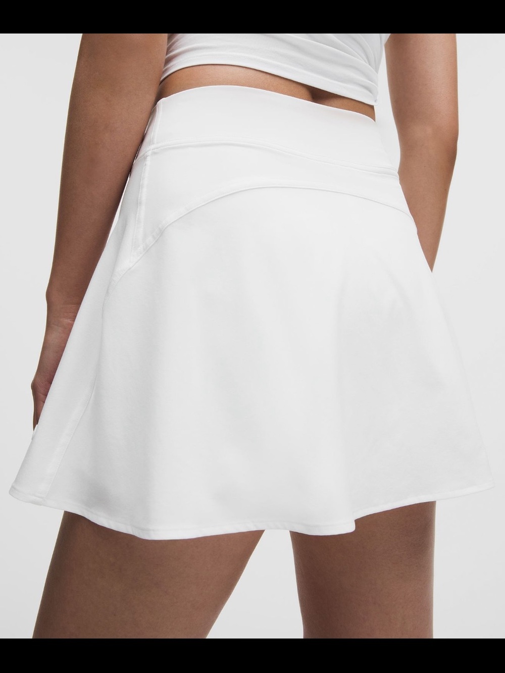 Lightweight High-Rise
Tennis Skirt